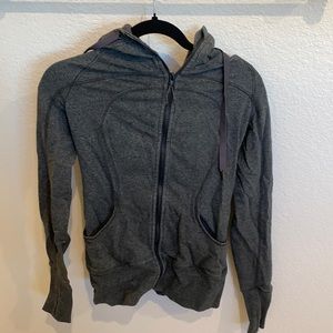 Lululemon jacket size 4